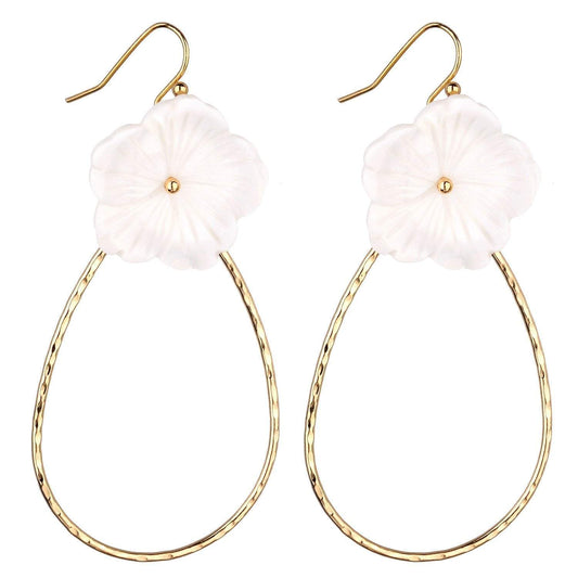 Kellie White Flower Earrings - G x G Collective